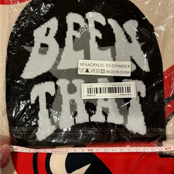 Been That Star Beanie NWT - Picture 2 of 2